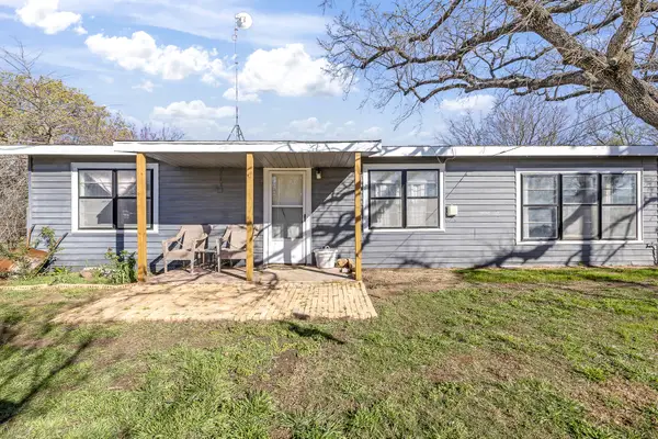 132 Maple Street, Dublin, TX 76446