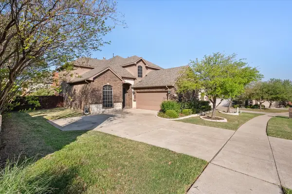 8222 Holly Hock Drive, Arlington, TX 76001
