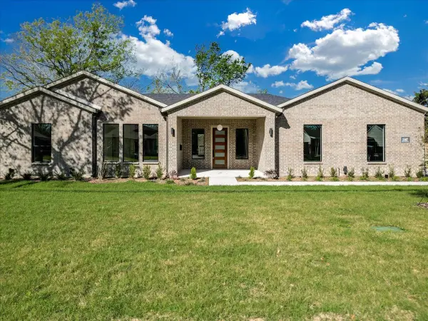 1507 Elk Creek Road, Dallas, TX 75253