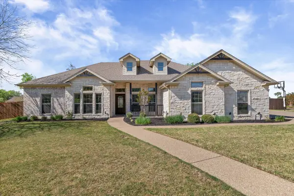 421 Northridge Circle, West, TX 76691