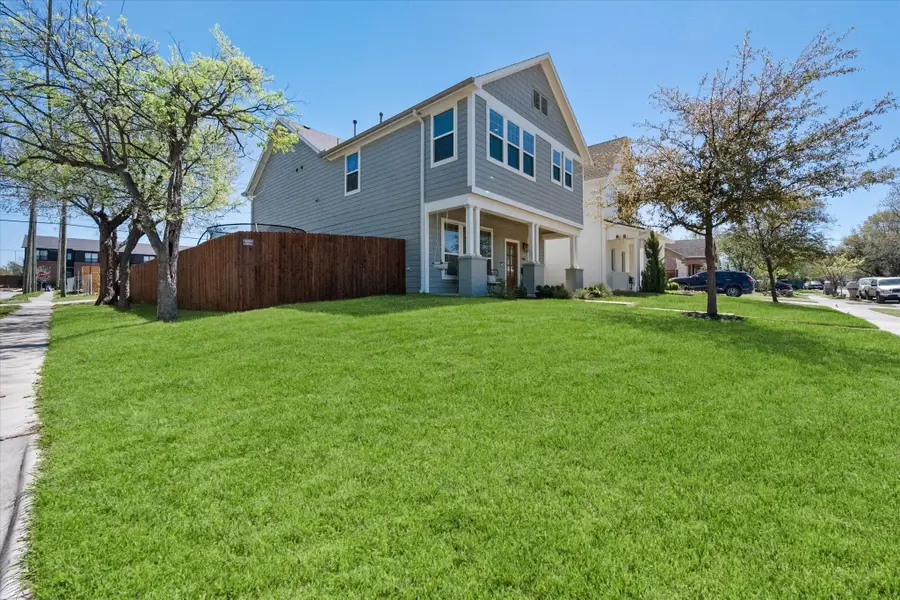 2801 Livingston Avenue, Fort Worth, TX 76110 - #2