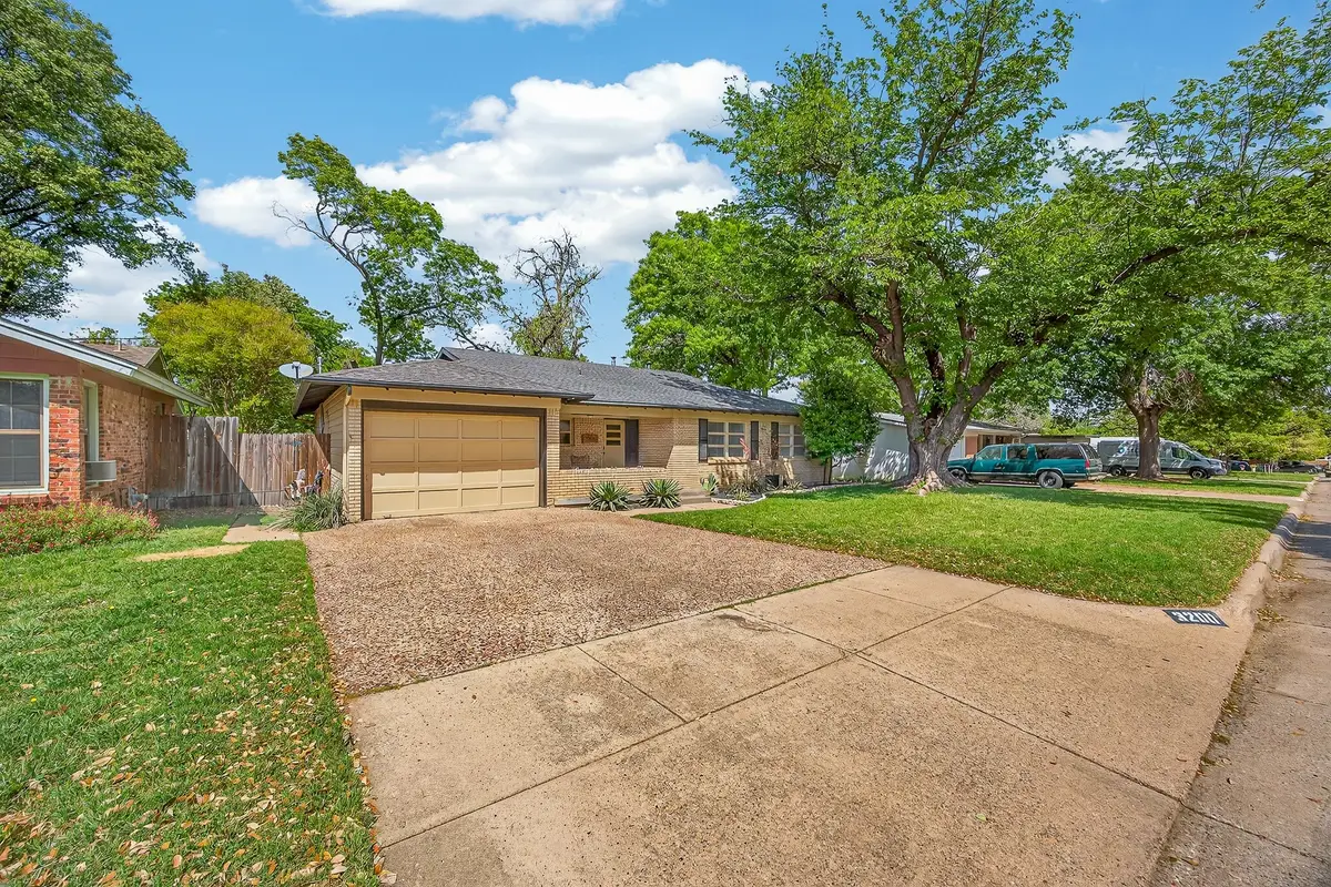 3200 Medina Avenue, Fort Worth, TX 76133 - #1