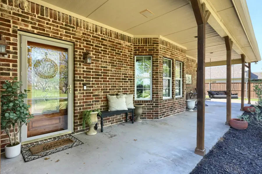 105 N Jones Street, Royse City, TX 75189 - #2