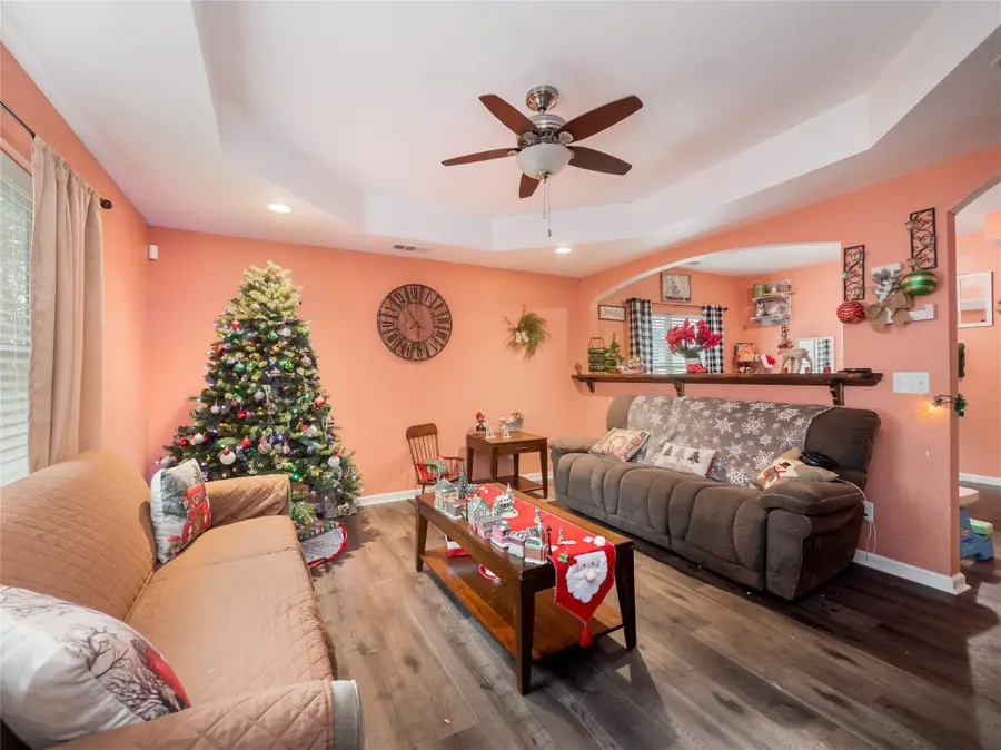 1209 New Dallas Highway, Bellmead, TX 76705 - #3