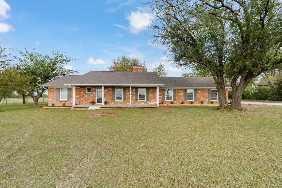 401 Edgewood Lane, Cleburne, TX 76031 - #1