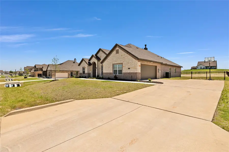 165 Misty Mountain Lane, Rhome, TX 76078 - #3