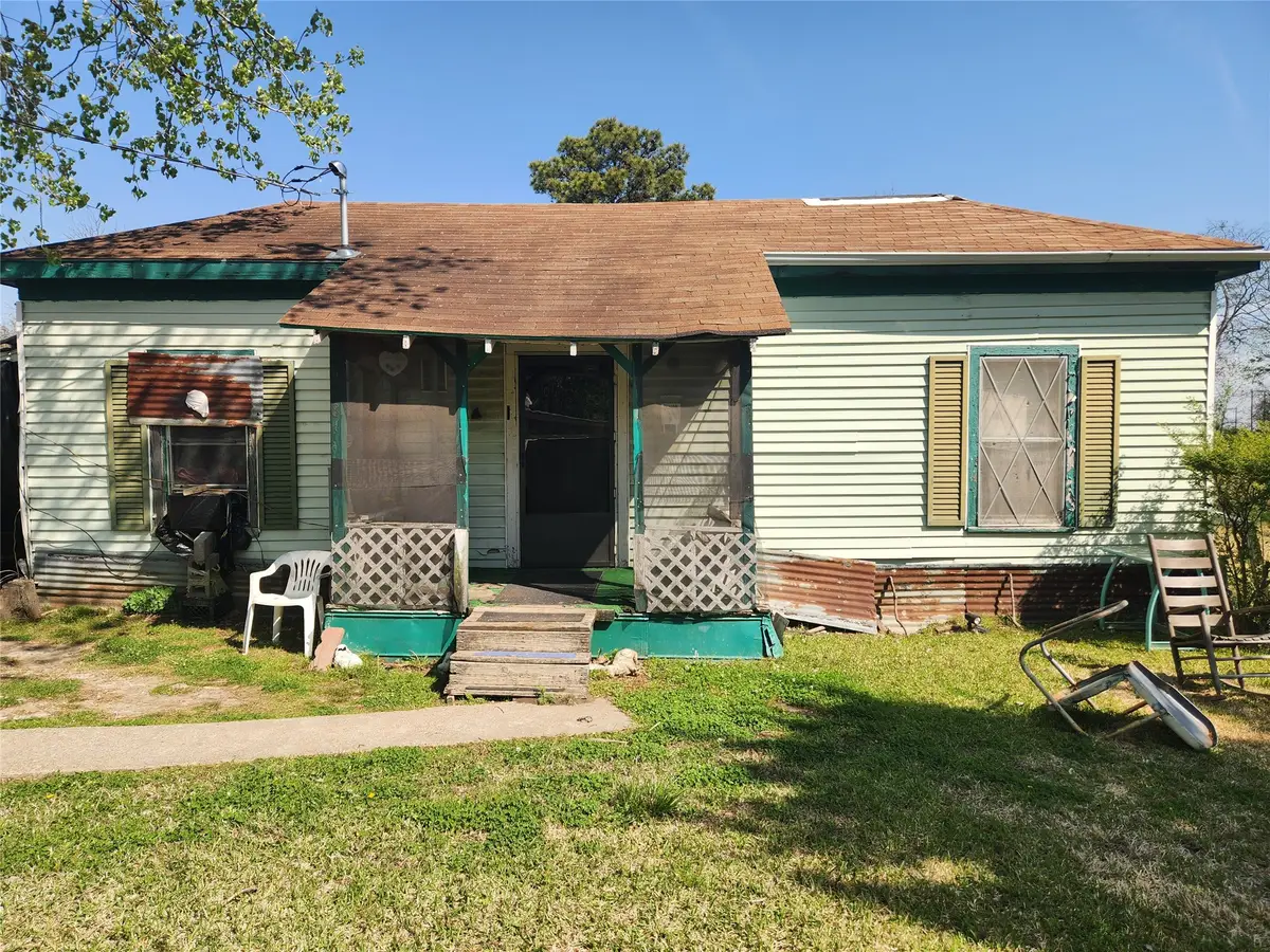 408 E Main Street, Wolfe City, TX 75496 - #1