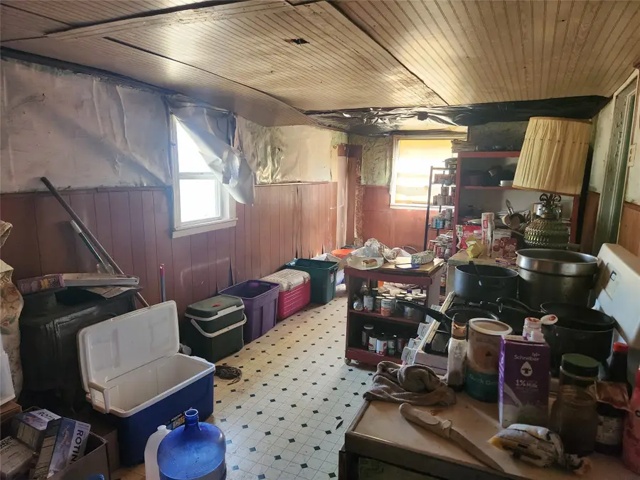 408 E Main Street, Wolfe City, TX 75496 - #3