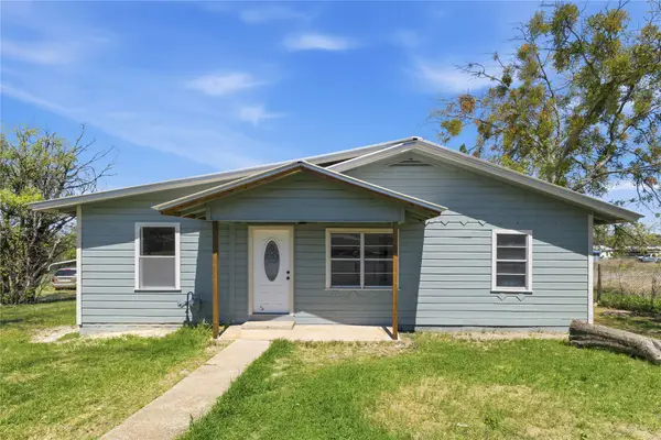 1604 5th Street, Goldthwaite, TX 76844