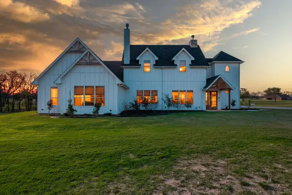 172 Rain Dance Trail, Decatur, TX 76234