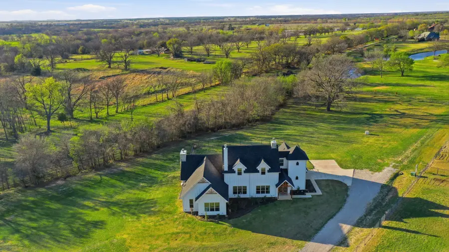 172 Rain Dance Trail, Decatur, TX 76234 - #3