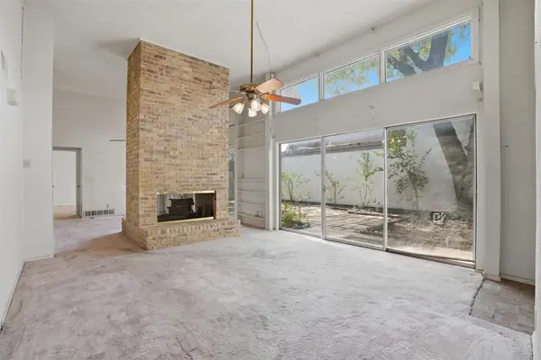 1869 Place One Lane, Garland, TX 75042