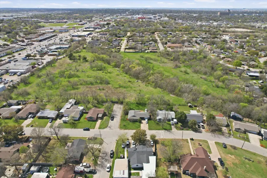 1201 E Prince Street, Fort Worth, TX 76115 - #2