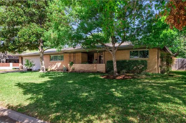 3524 Wooten Drive, Fort Worth, TX 76133