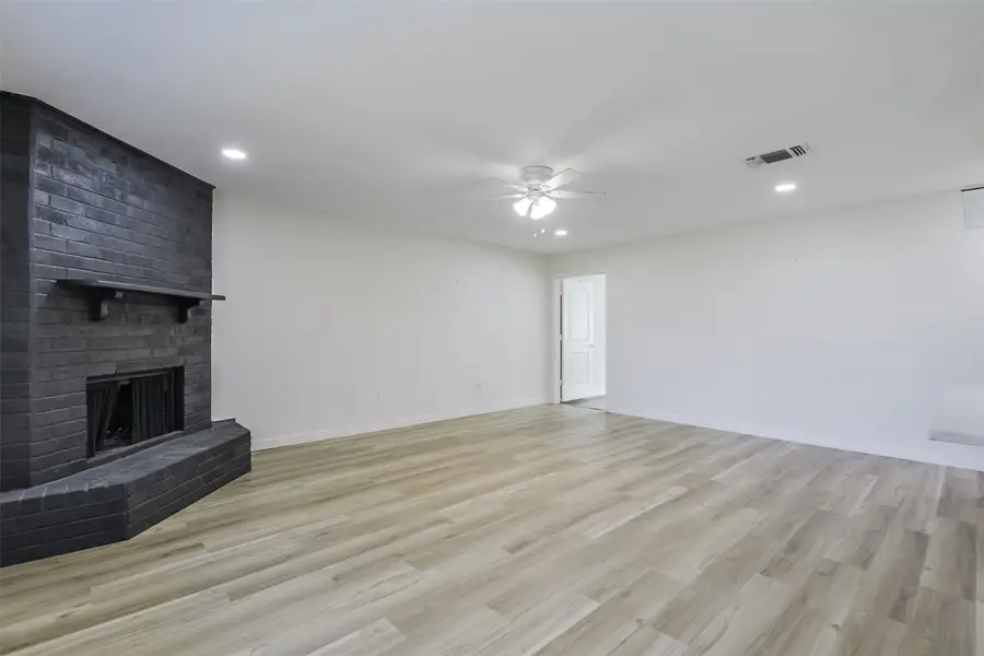 3813 Arnold Drive, Fort Worth, TX 76140 - #3