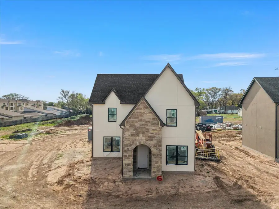 2700 S 2nd #J, Waco, TX 76706 - #2