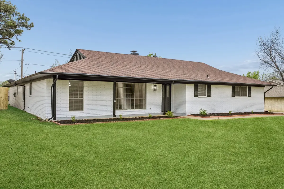 1702 Northcrest Drive, Arlington, TX 76012 - #1