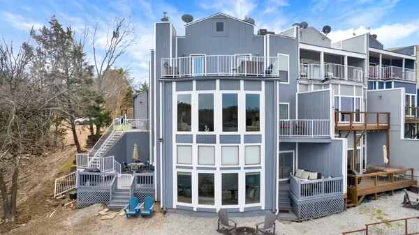 131 Greenway Bend, Pottsboro, TX 75076