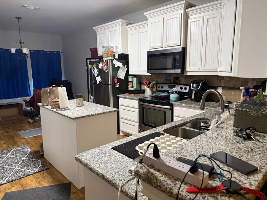 406 E Shepherd Street, Denison, TX 75021 - #3