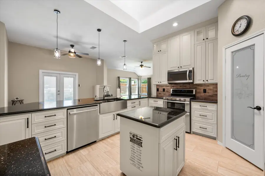 1202 Angel Fire Lane, Arlington, TX 76001 - #3