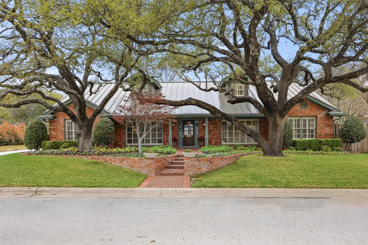 3908 Thistle Lane, Fort Worth, TX 76109 - #1