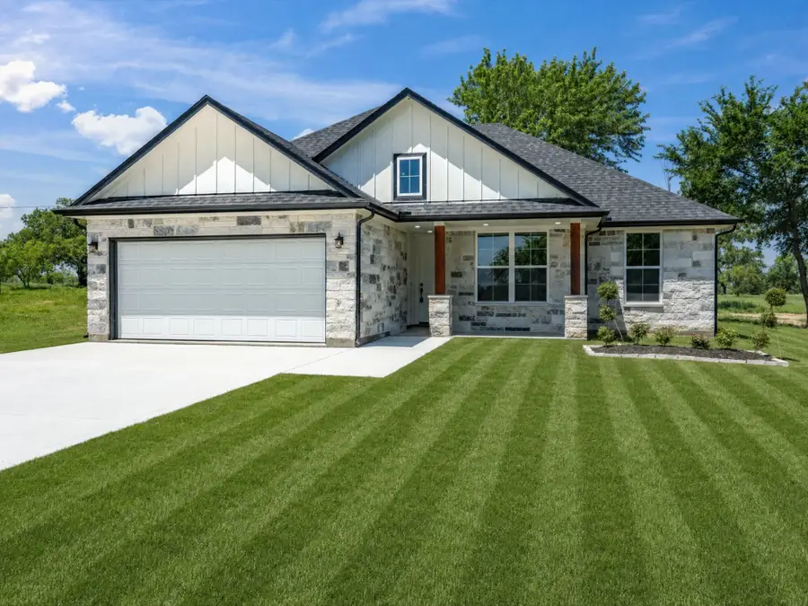 1569 Well Service Road, Bowie, TX 76230 - #3