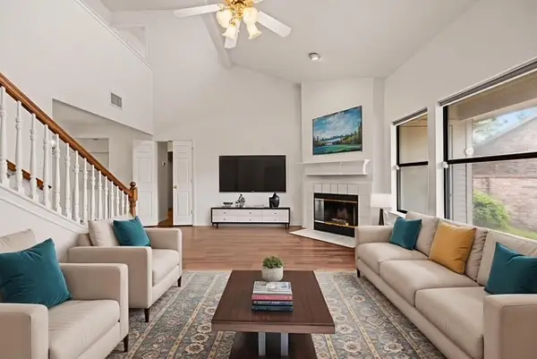 1120 Forest Creek Street, Benbrook, TX 76126