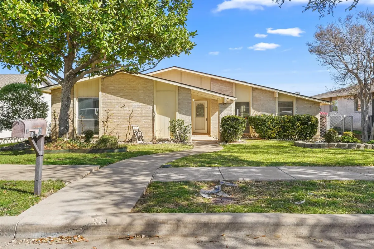 3020 Ravine Trail, Carrollton, TX 75007 - #1