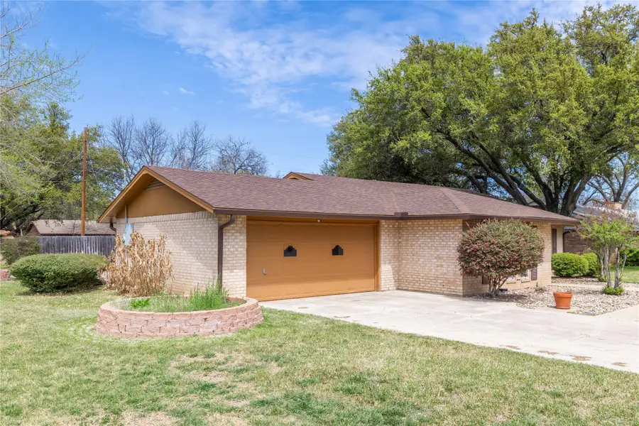 2415 Good Shepherd Drive, Brownwood, TX 76801 - #2