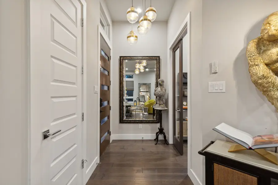 4327 Cabell Drive, Dallas, TX 75204 - #2