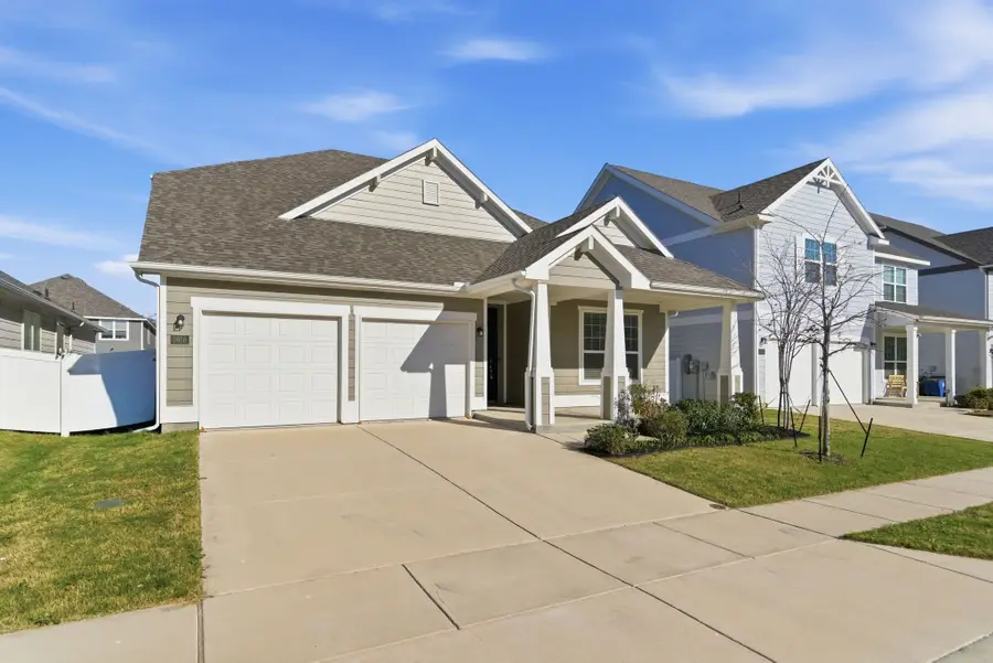 5916 Hopkins Drive, Providence Village, TX 76227 - #2