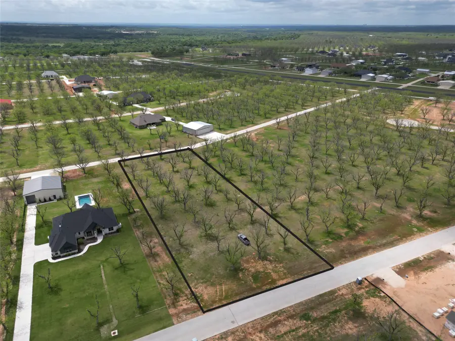 1019 East Landings North, Granbury, TX 76049 - #2