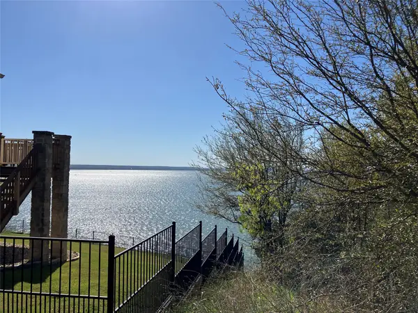 1224 Overlook Court, Whitney, TX 76692