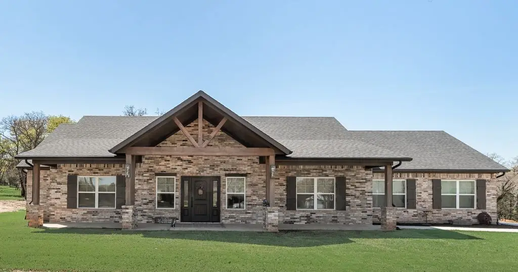 245 Creek Crossing Street, Alvord, TX 76225 - #1