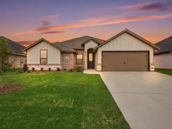 1360 Oleander Drive, Tolar, TX 76476