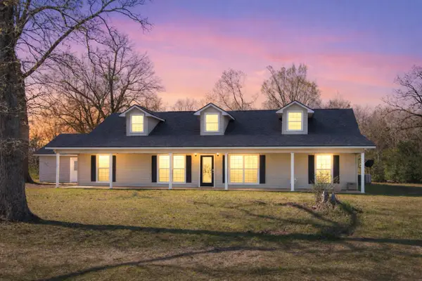 5215 State Highway 7 E, Center, TX 75935