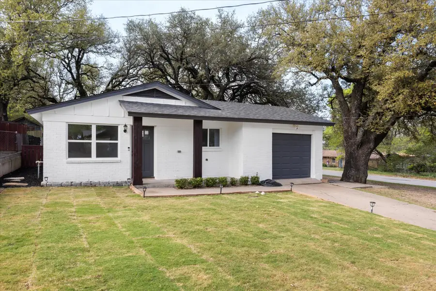 602 E 4th Street, Weatherford, TX 76086 - #2