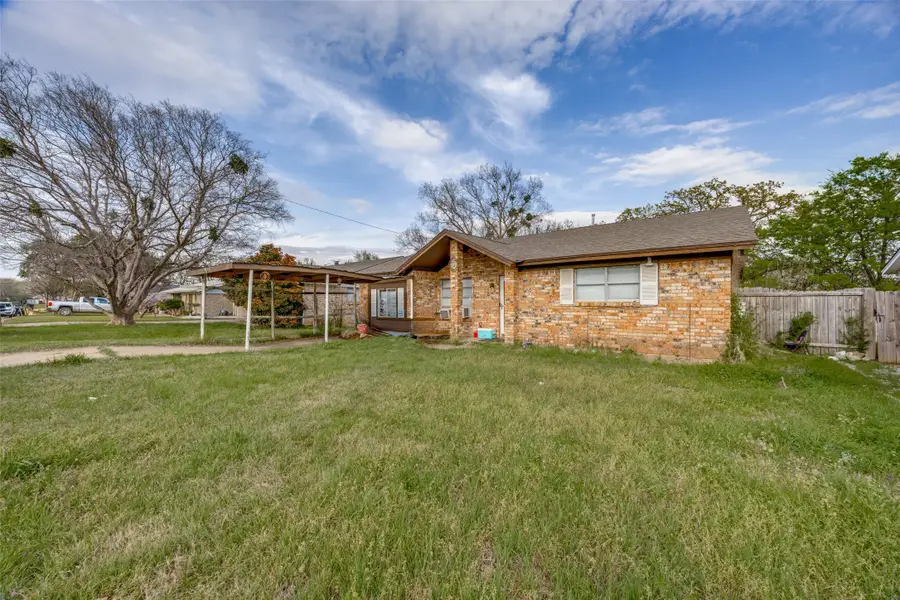 1800 S Center Street, Denison, TX 75021 - #3