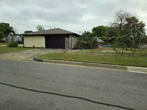 5833 Geddes Avenue, Fort Worth, TX 76107 - #3