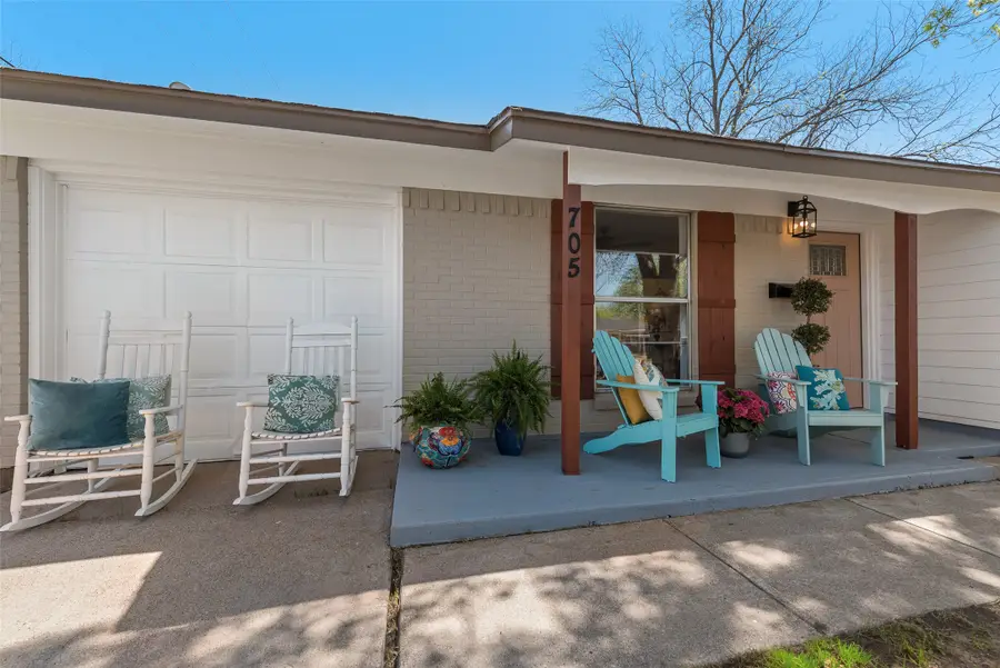 705 SW Sunnybrook Drive, Burleson, TX 76028 - #2