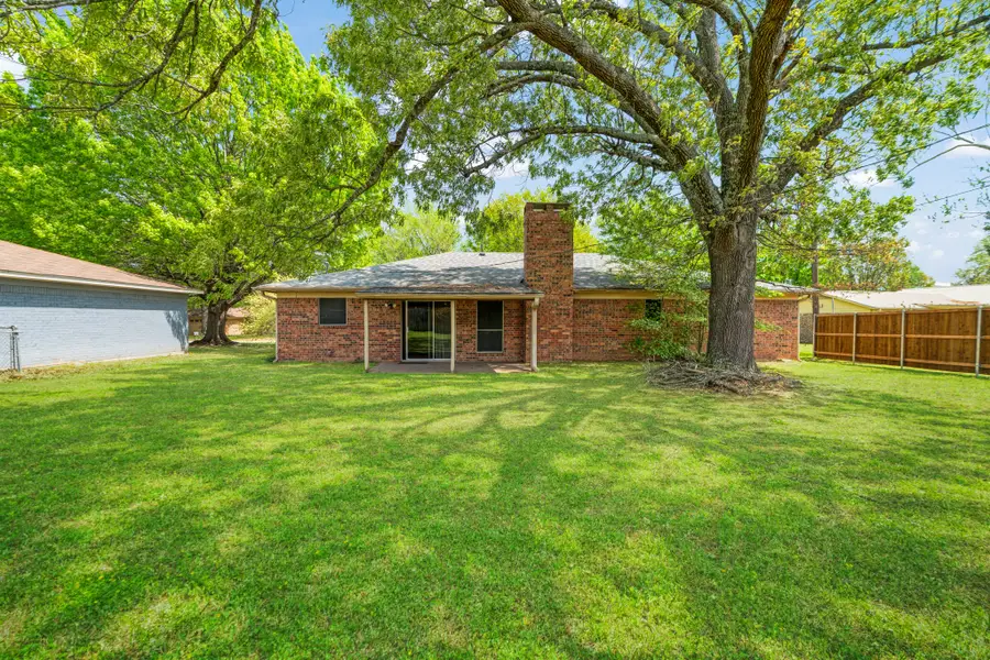 315 34th Street Ne, Paris, TX 75460 - #2
