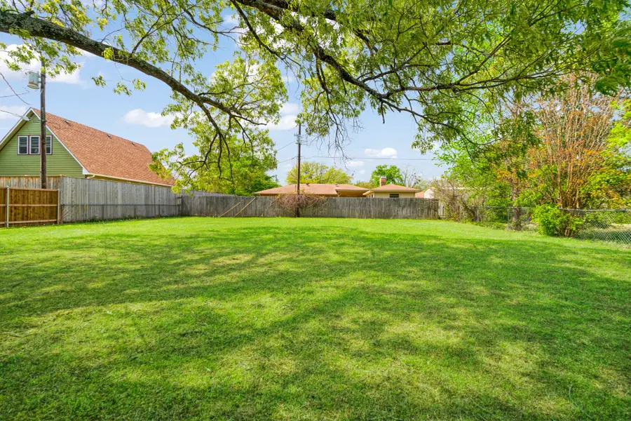 315 34th Street Ne, Paris, TX 75460 - #3