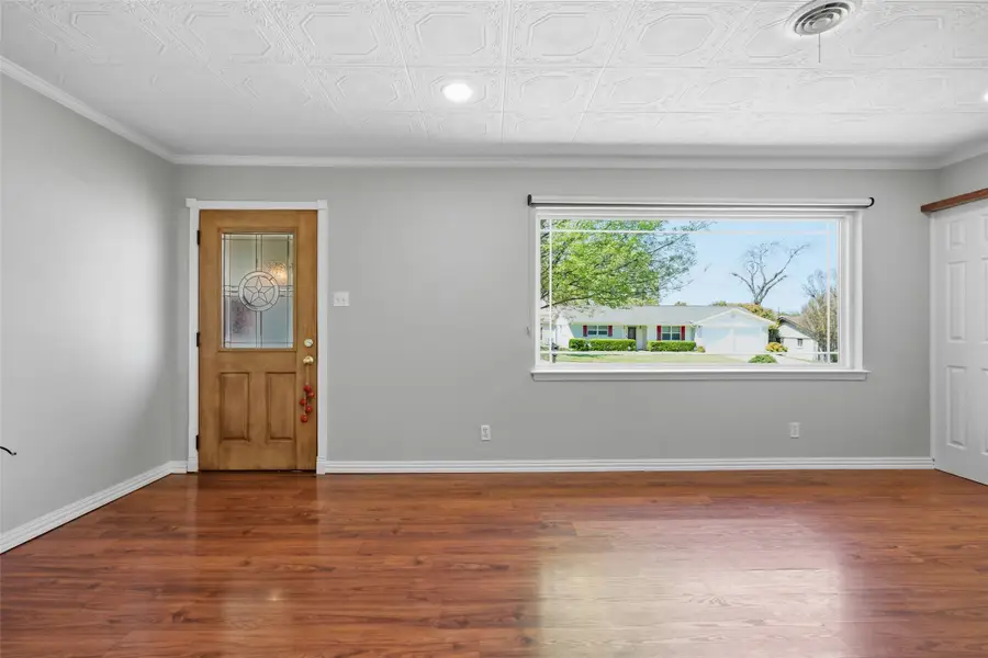 211 Mildred Lane, Benbrook, TX 76126 - #3