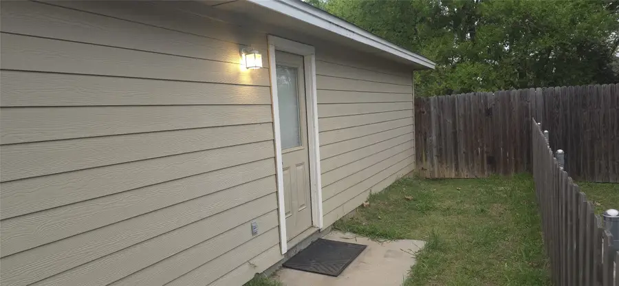 448 Chase Avenue, Cleburne, TX 76031 - #3