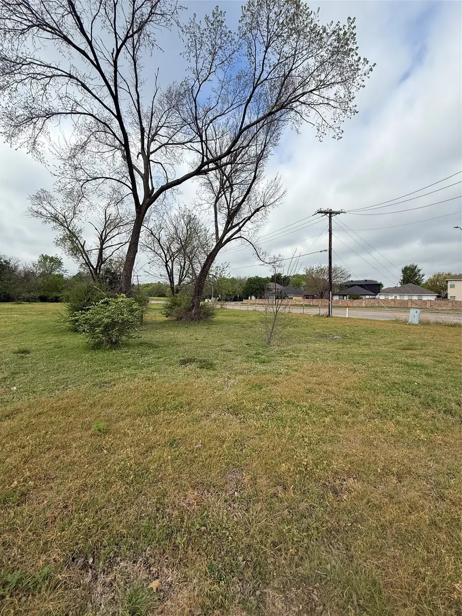 3401 S Sam Houston Road, Dallas, TX 75227 - #2