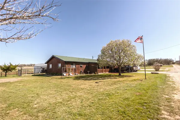 978 Longbranch Road, Nocona, TX 76255