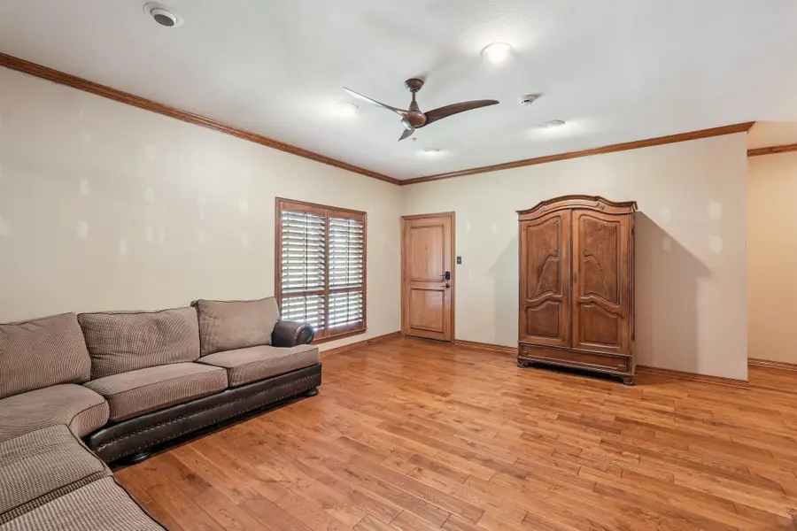 4312 Bellaire Drive S #203, Fort Worth, TX 76109 - #2