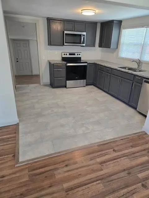 1100 SE 9th Street, Mineral Wells, TX 76067 - #2