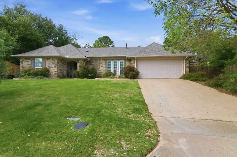 416 Cavender Court, Hurst, TX 76054 - #3