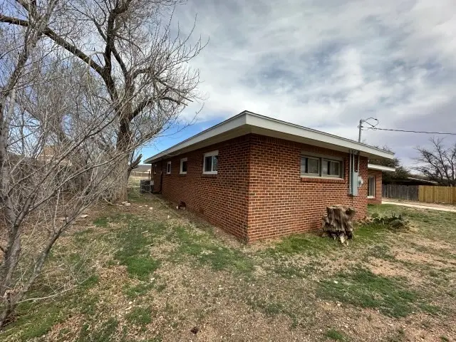 2204 Carl Street, Big Spring, TX 79720 - #2